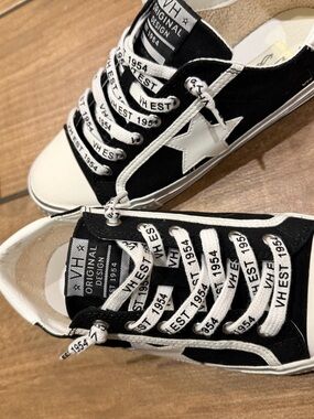 Vintage Havana Star Sneakers Black White Canvas Size 8